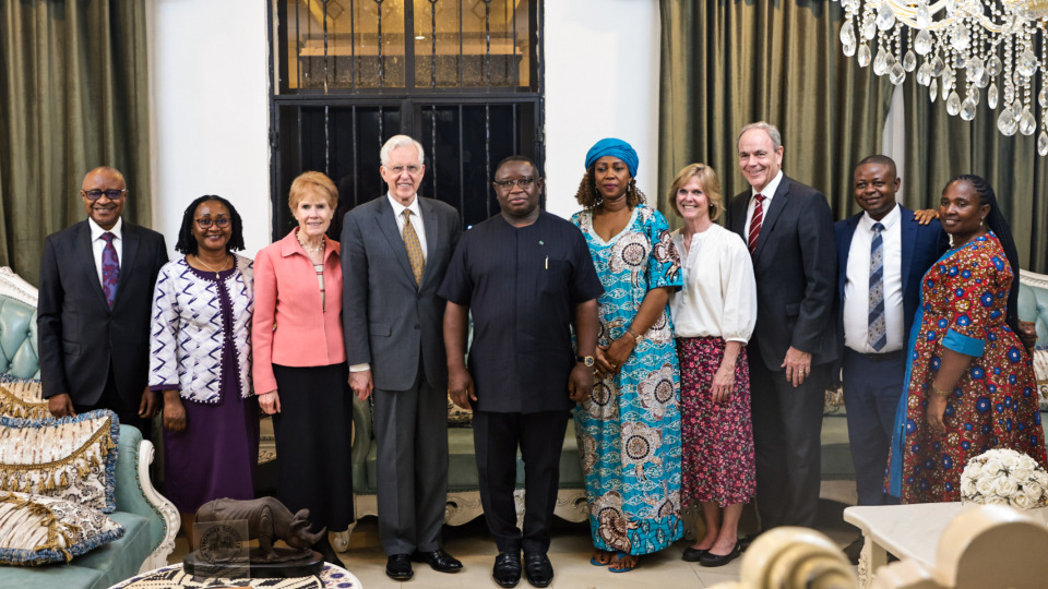 Elder Christofferson meets Sierra Leone’s president and first lady
